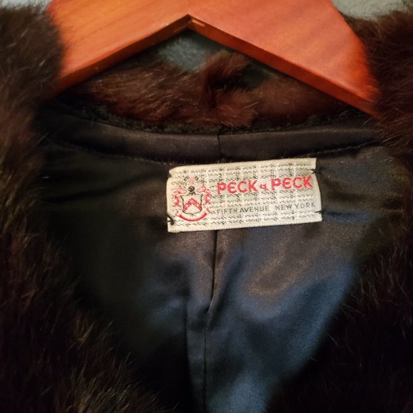 1950s Vintage Peck & Peck Curly Lamb Coat with Mink Collar - Picture 2 of 9